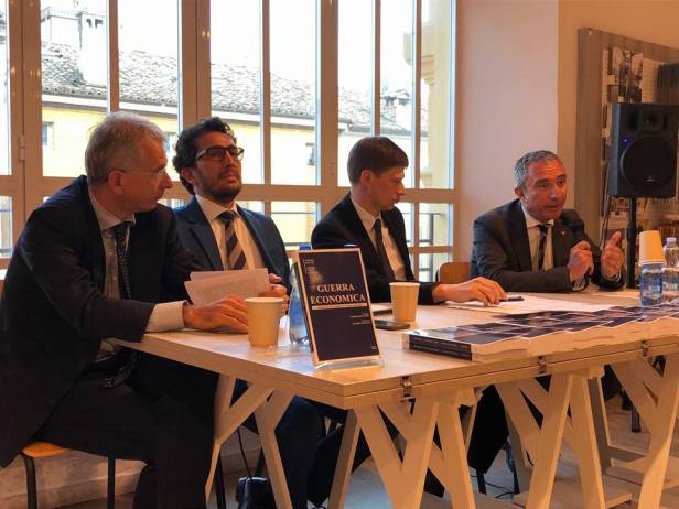 32076707_984718478376096_1474862095517351936_n